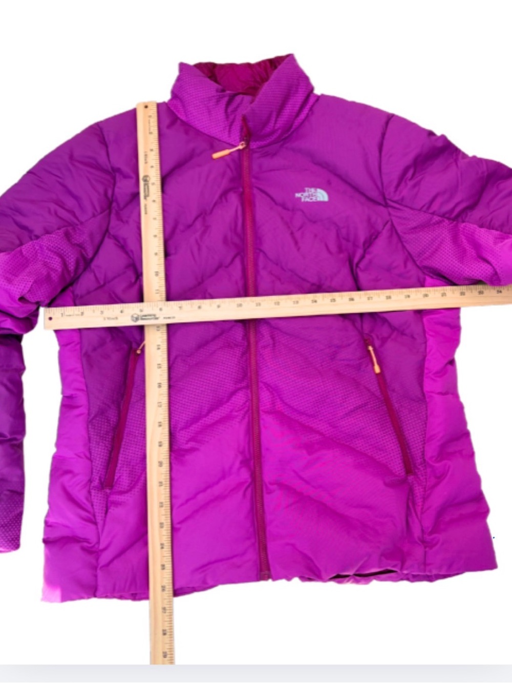 The North Face Women's Vibrant Purple Insulated Puffer Jacket - Picture 3 of 6